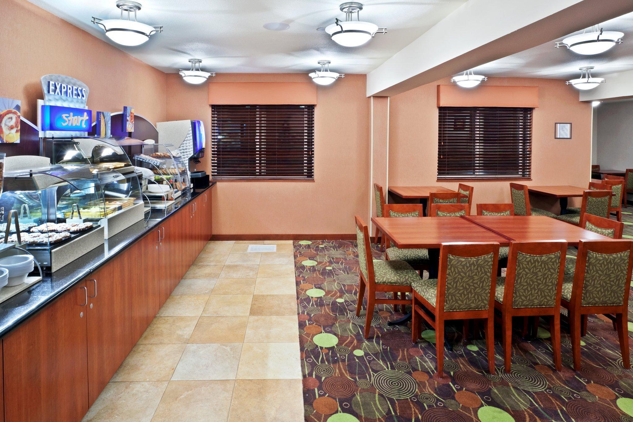 Hampton Inn & Suites Тайґард Екстер'єр фото